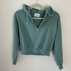 Cropped Aritzia Hoodie Green XS